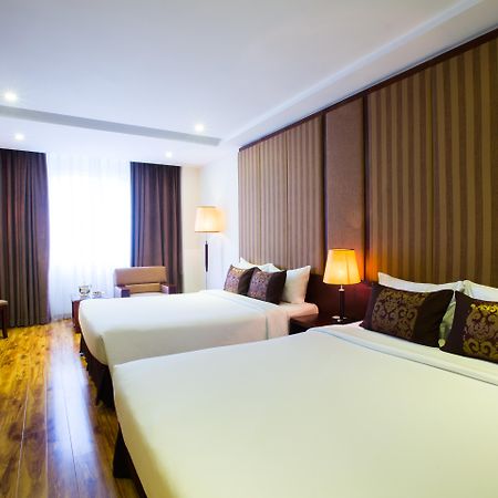 Paragon Saigon Hotel Хошимін Екстер'єр фото